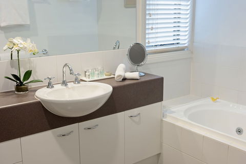 Ringwood Royale - Northern Rivers Accommodation 5