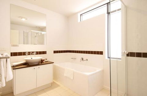 Park Avenue â€“ Glenview Glen Waverley - Northern Rivers Accommodation 3