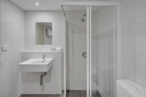 Travelodge Hotel Hobart - Northern Rivers Accommodation 2