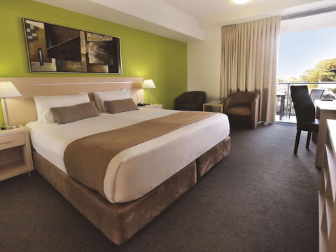 Oaks Townsville Gateway Suites - Northern Rivers Accommodation 6