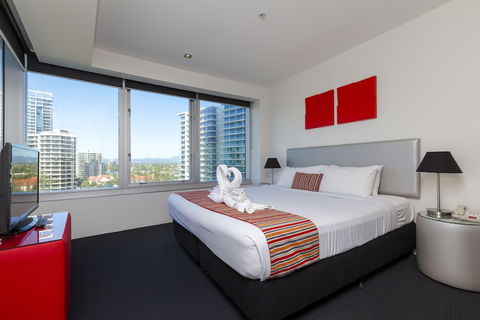 Q1 Resort & Spa - Northern Rivers Accommodation 6