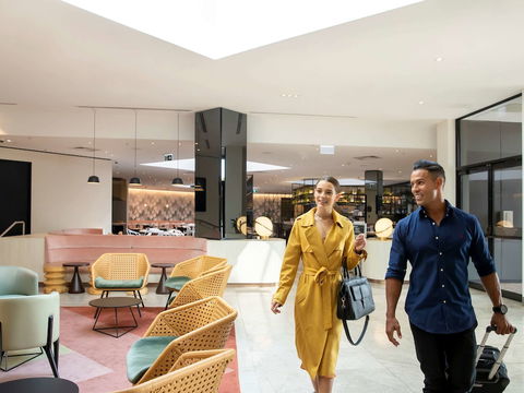 Novotel Sydney International Airport Hotel - Northern Rivers Accommodation 3