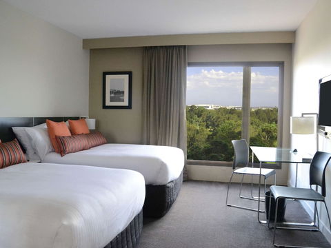 Novotel Sydney International Airport Hotel - Northern Rivers Accommodation 4