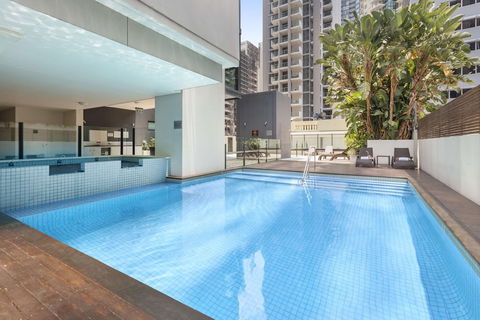 Oaks Brisbane On Charlotte Suites - Northern Rivers Accommodation 5
