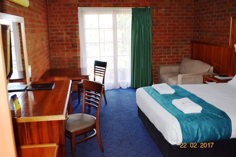 Early Australian Motor Inn - Northern Rivers Accommodation 4