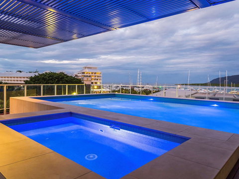 The Sebel Cairns Harbour Lights - Northern Rivers Accommodation 3