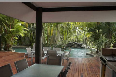 Port Douglas Retreat - Northern Rivers Accommodation 5