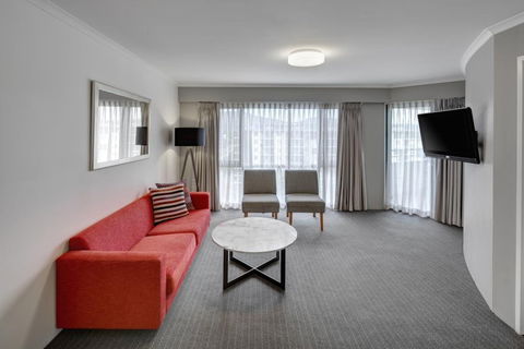 Adina Serviced Apartments Canberra James Court - Northern Rivers Accommodation 2