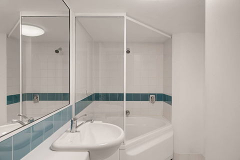 Adina Serviced Apartments Canberra James Court - Northern Rivers Accommodation 5