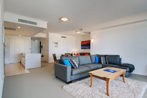 Reflection Tower Two - Northern Rivers Accommodation 6