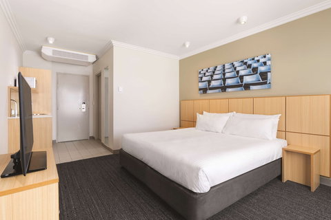 Travelodge Hotel Blacktown Sydney - Northern Rivers Accommodation 5