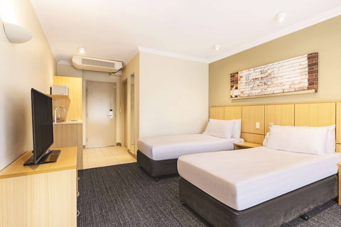 Travelodge Hotel Blacktown Sydney - Northern Rivers Accommodation 4