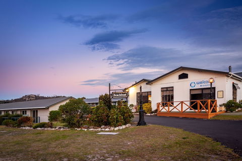 Beachfront At Bicheno - Northern Rivers Accommodation 3