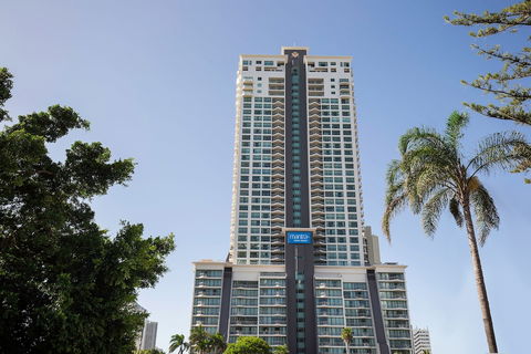 Mantra Crown Towers - Northern Rivers Accommodation 0
