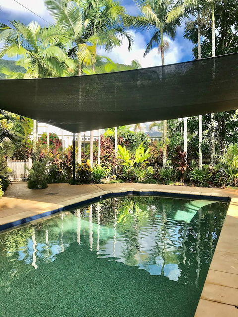 The Villas Palm Cove - Northern Rivers Accommodation 4