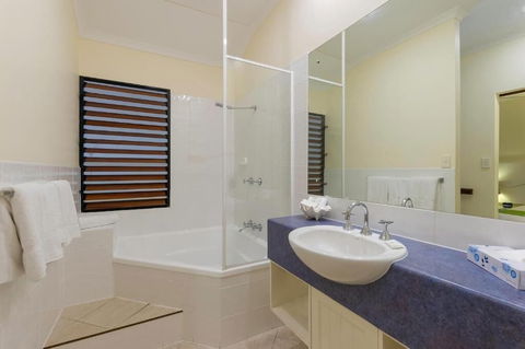 Freestyle Resort Port Douglas - Northern Rivers Accommodation 6