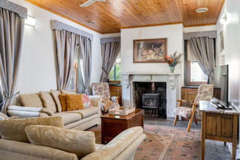 Reillys Wines Heritage Cottages - Northern Rivers Accommodation 0