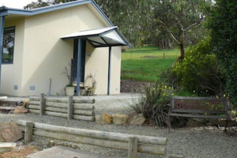 Riesling Country Cottages - Northern Rivers Accommodation 5