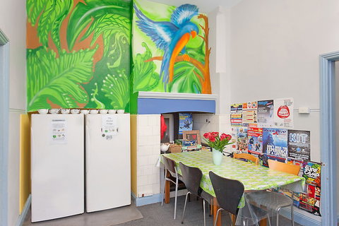 Blue Parrot Backpackers - Northern Rivers Accommodation 5