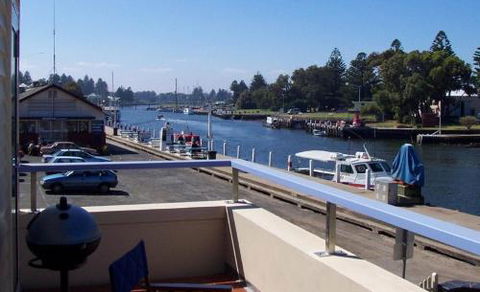 Dockside Waterfront Indulgence - Northern Rivers Accommodation 4