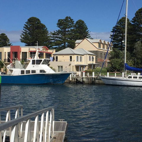 Dockside Waterfront Indulgence - Northern Rivers Accommodation 2