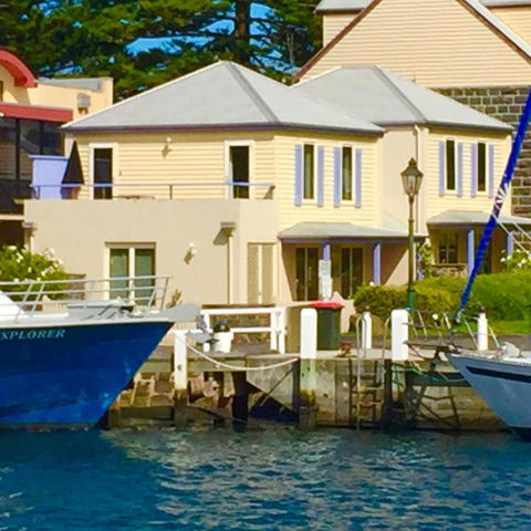Dockside Waterfront Indulgence - Northern Rivers Accommodation 5