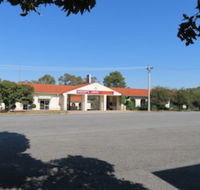 Bishops Lodge Narrandera - Northern Rivers Accommodation