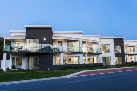 Reflections By Rockingham Apartments - Northern Rivers Accommodation 6