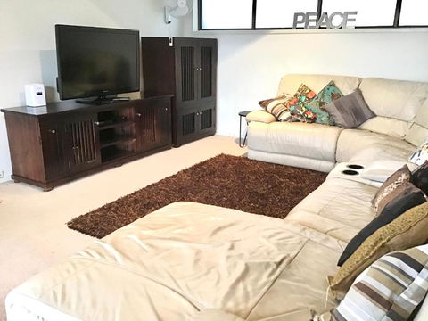 Serenity By The Lake - Northern Rivers Accommodation 6