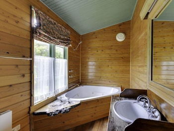 Kerrellie Cottages - Northern Rivers Accommodation 5