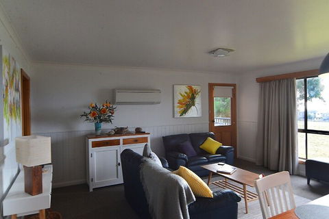 Beach Break Bicheno - Northern Rivers Accommodation 4