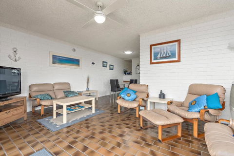 Sun & Surf Aldinga Beach Apartment - Northern Rivers Accommodation 4