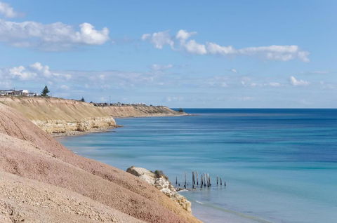 Sun & Surf Aldinga Beach Apartment - Northern Rivers Accommodation 1