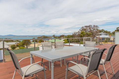 Bridport Holiday House - Northern Rivers Accommodation 4