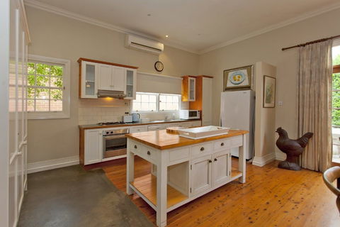 Rose Cottage - Historic Luxury - Northern Rivers Accommodation 1