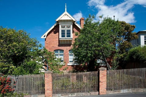 Lowena Cafe And Accommodation - Northern Rivers Accommodation 2