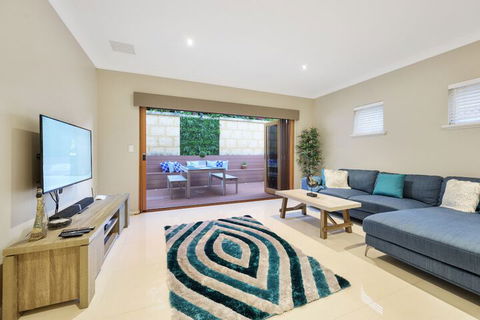 Sorrento Beach Manor - Northern Rivers Accommodation 2