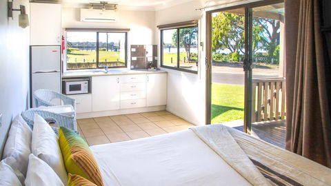 South Coast Retreat - Northern Rivers Accommodation 6