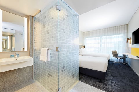 Holiday Inn Express Adelaide City Centre, An IHG Hotel - Northern Rivers Accommodation 4