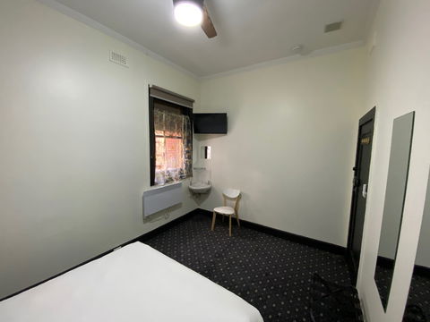 Rooms At Carboni's - Northern Rivers Accommodation 2