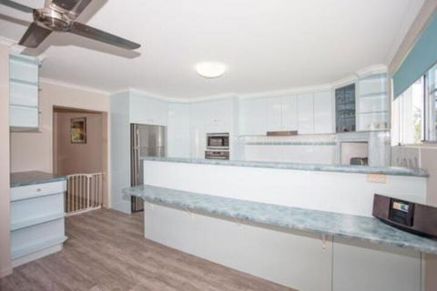 City Beach Holiday House - Northern Rivers Accommodation 6