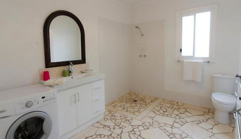 Broken Hill Outback Church Stay - Northern Rivers Accommodation 4