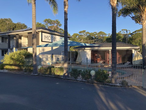 The Lodge Broulee - Northern Rivers Accommodation 1