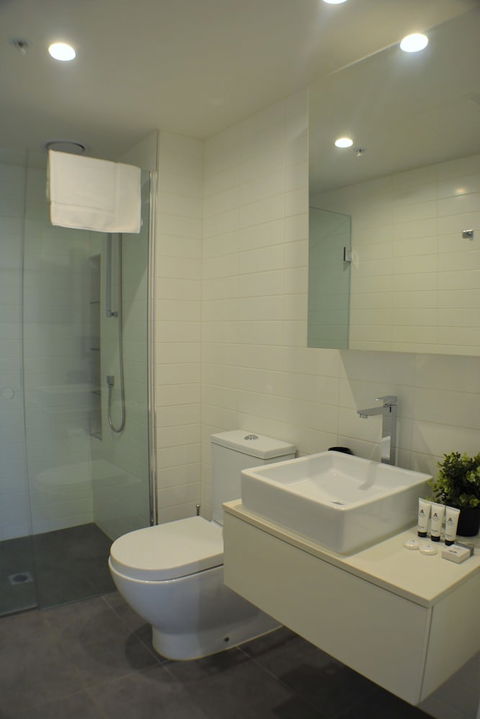 Royal Stays Apartments Clarke St - Northern Rivers Accommodation 5