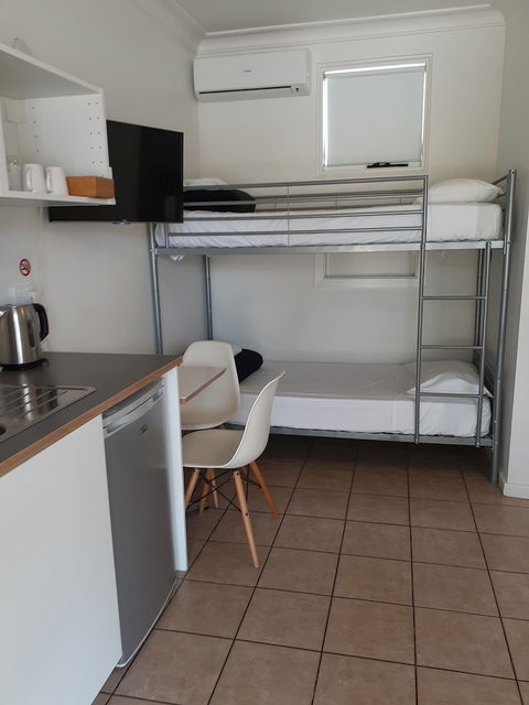 Belmont Palms Motel - Northern Rivers Accommodation 6