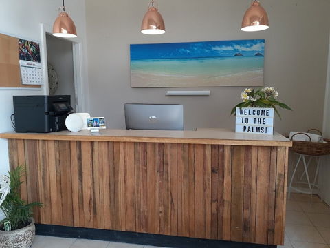 Belmont Palms Motel - Northern Rivers Accommodation 1