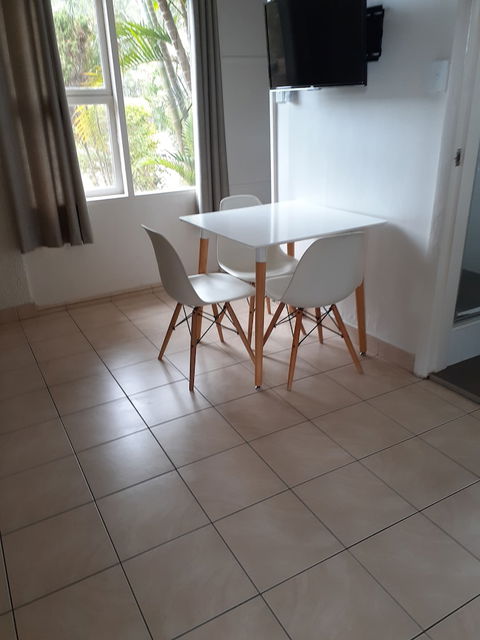 Belmont Palms Motel - Northern Rivers Accommodation 4
