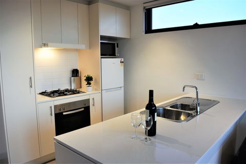 Royal Stays Apartments Clarendon St - Northern Rivers Accommodation 3