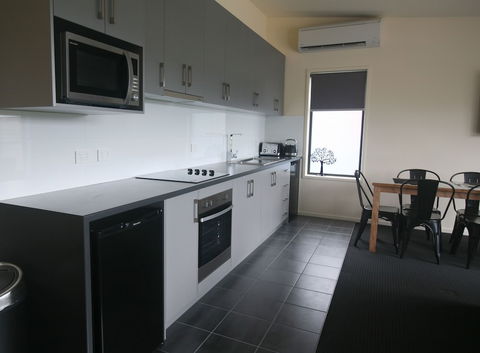 New Norfolk Apartments - Northern Rivers Accommodation 6