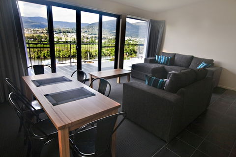 New Norfolk Apartments - Northern Rivers Accommodation 0